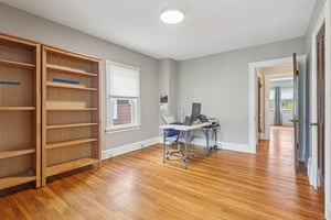 Glenbury Ave-S1604-021.jpg