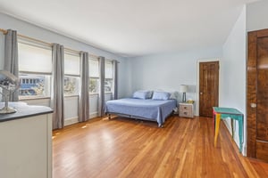 Glenbury Ave-S1604-026.jpg