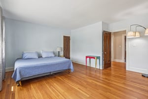 Glenbury Ave-S1604-027.jpg