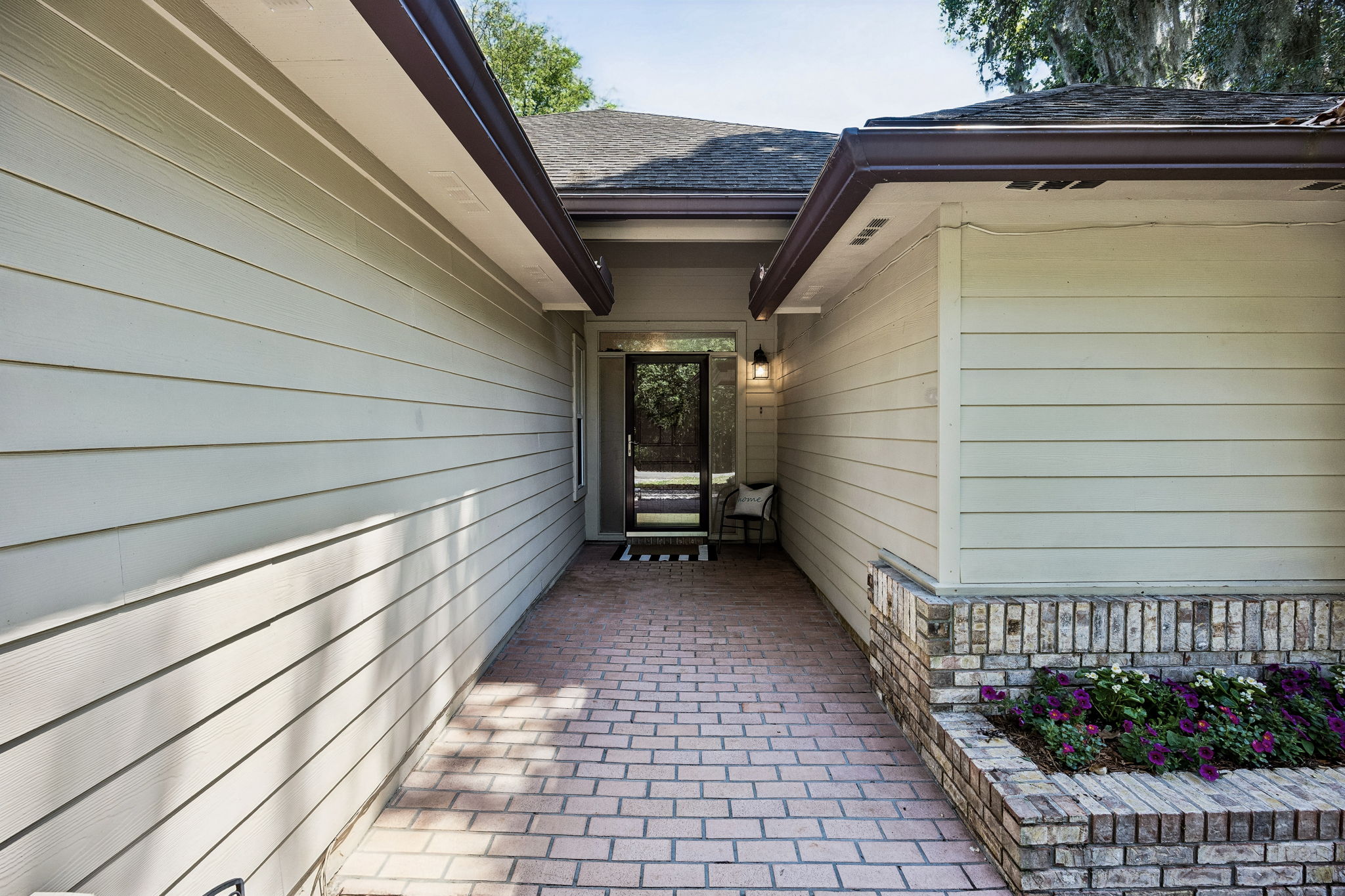 Front Entry Detail