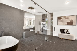  Photo 95