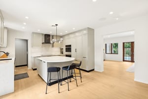 N Bay Rd-0105-018.jpg
