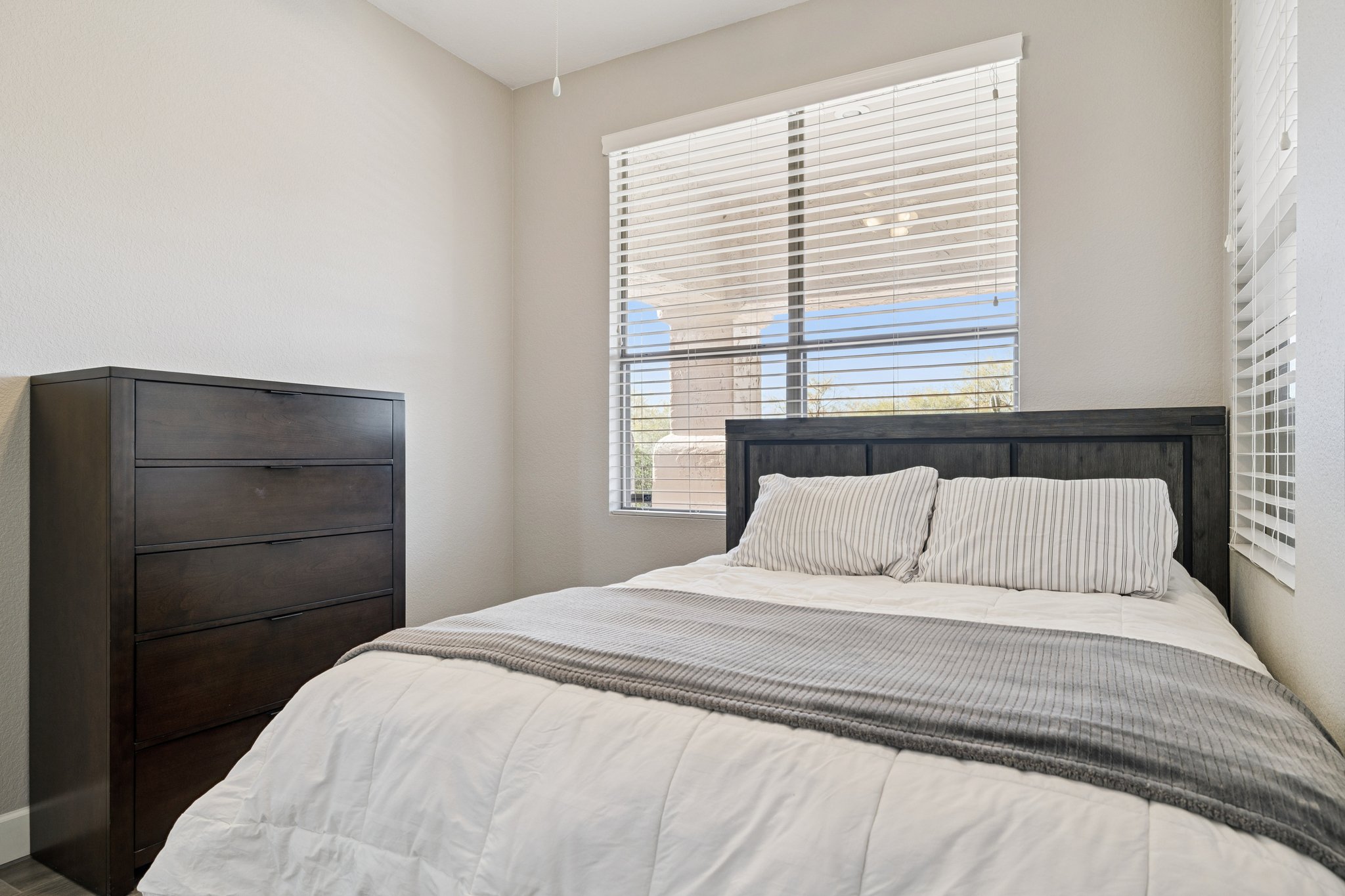 21531 N 72nd Pl - 013.jpg