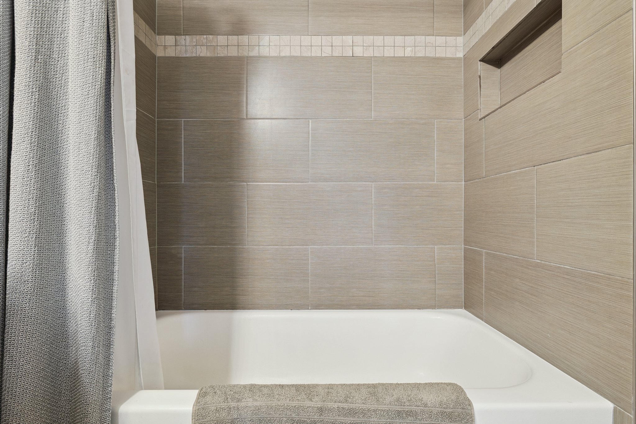 21531 N 72nd Pl - 020.jpg