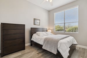 21531 N 72nd Pl - 015.jpg