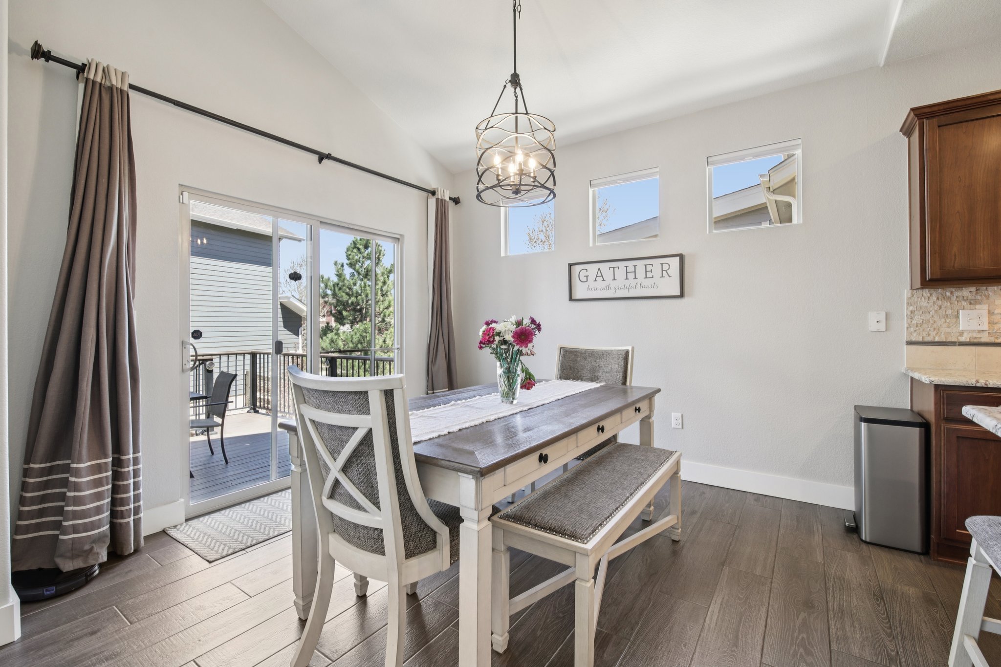 E Stroll Ave-S1604-014.jpg