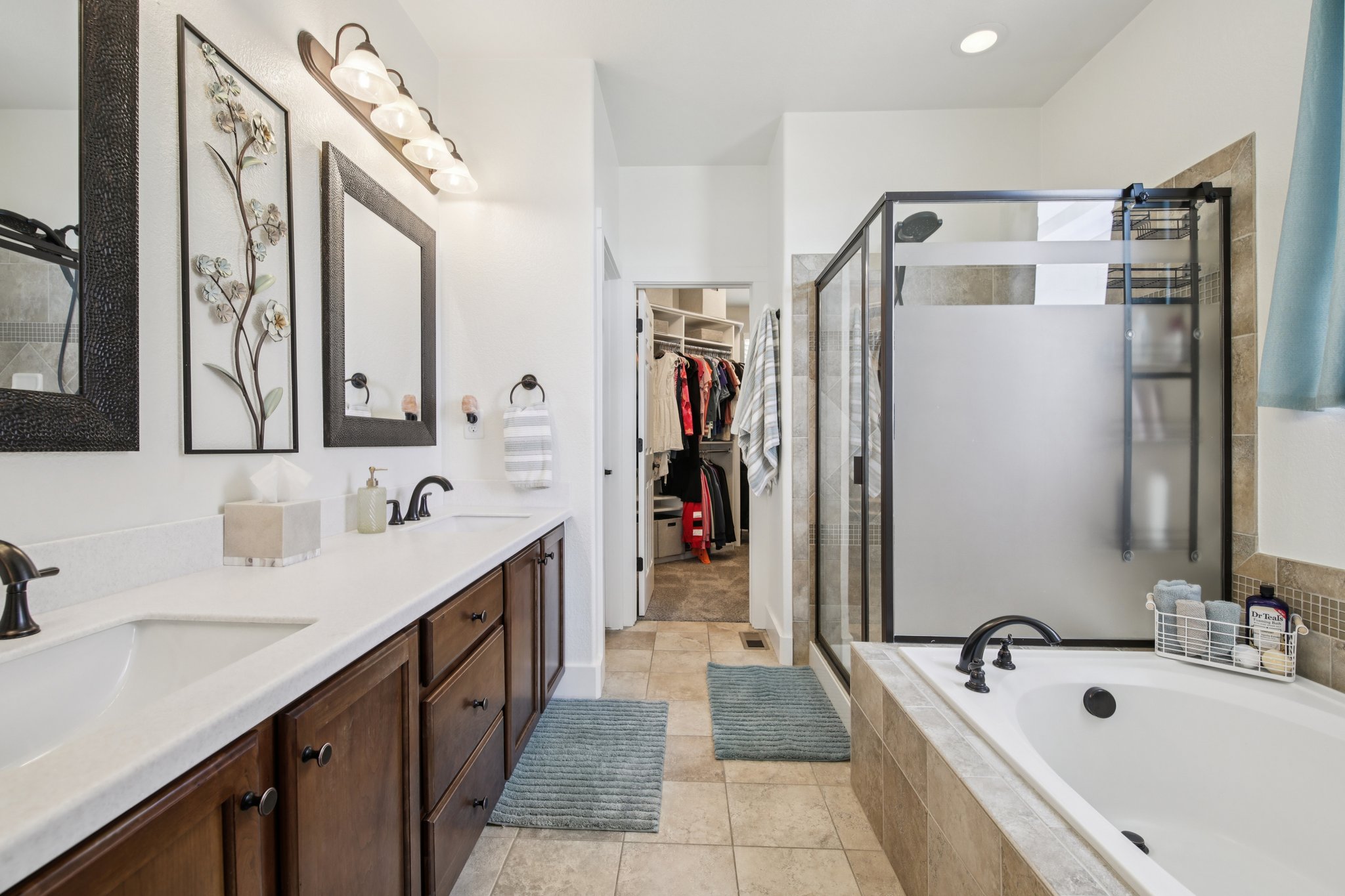 E Stroll Ave-S1604-029.jpg