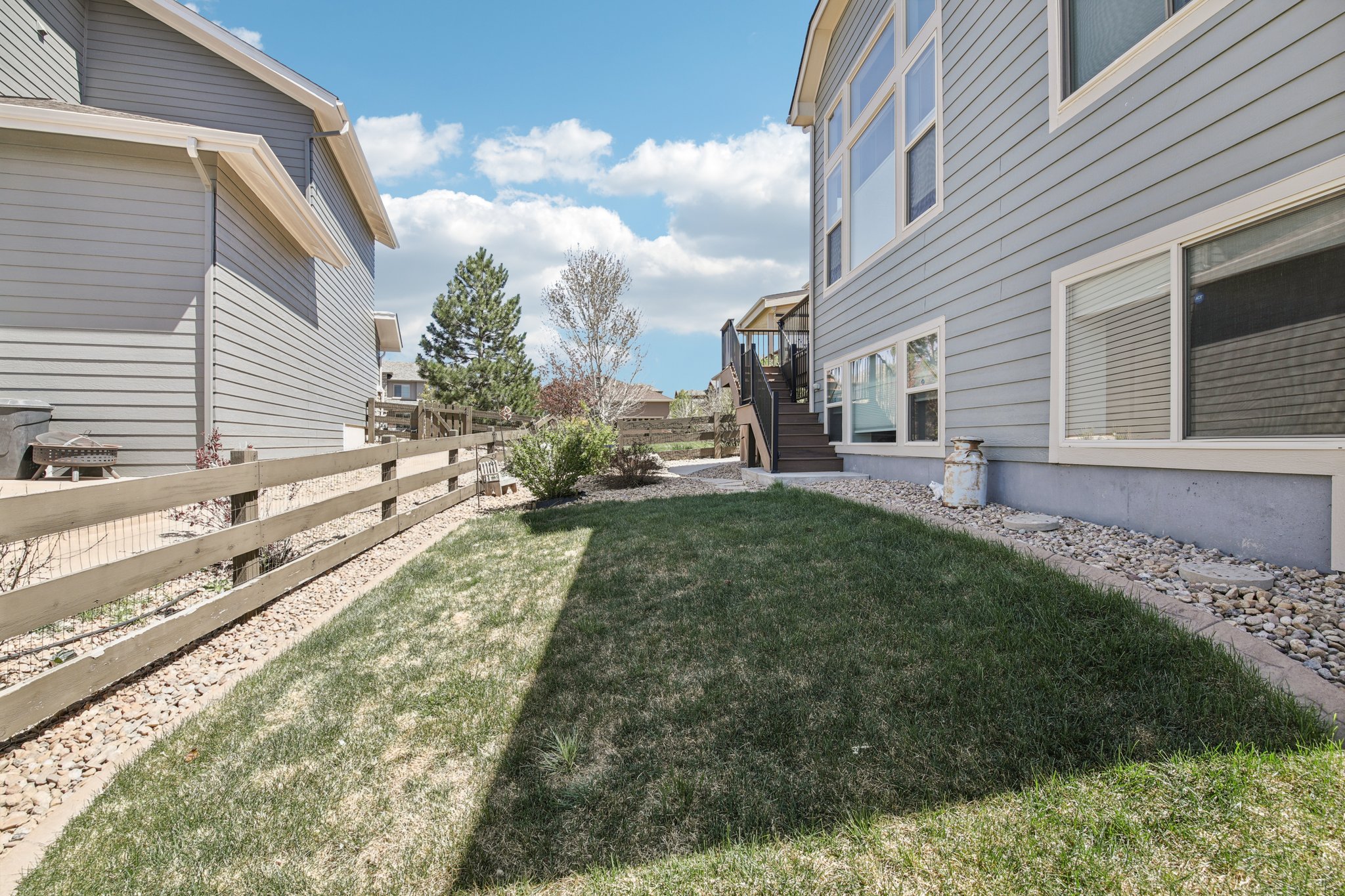 E Stroll Ave-S1604-044.jpg