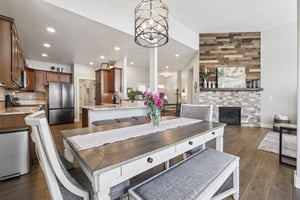 E Stroll Ave-S1604-017.jpg