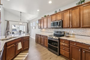 E Stroll Ave-S1604-019.jpg