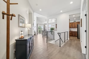 E Stroll Ave-S1604-020.jpg