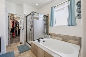 E Stroll Ave-S1604-030.jpg