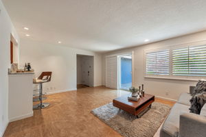 014_2154 LG Almaden Road 