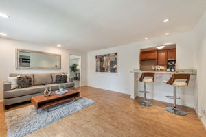 015_2154 LG Almaden Road 