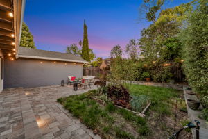 010_TWILIGHT_ 2154 LG Almaden