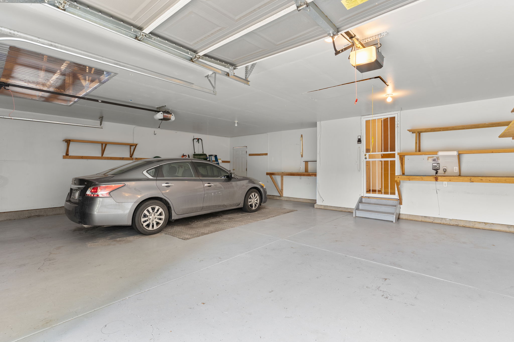 Oversized 3 car garage
