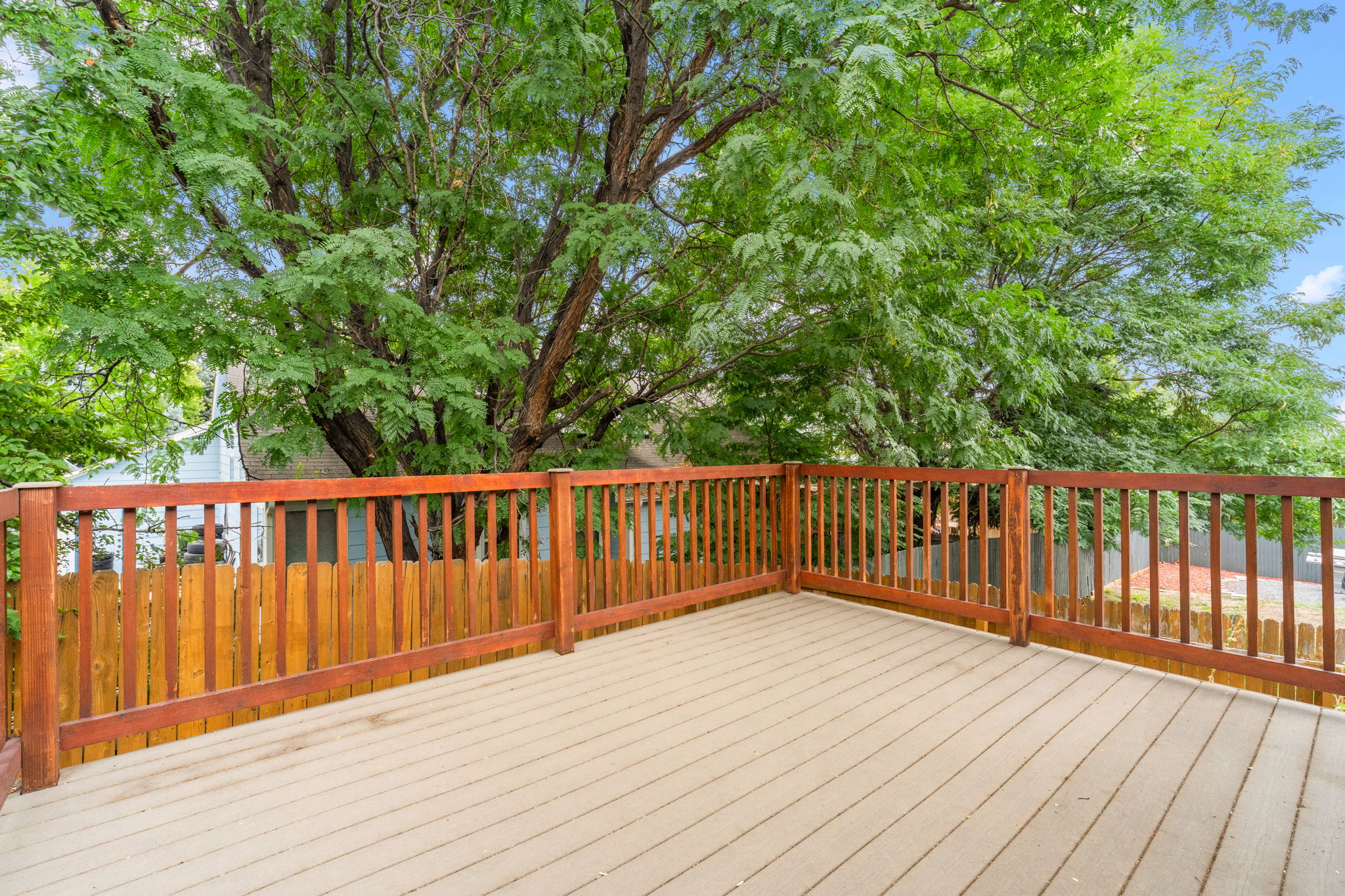 Trex deck with shade tree
