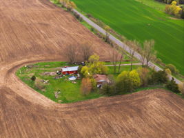  Photo 42
