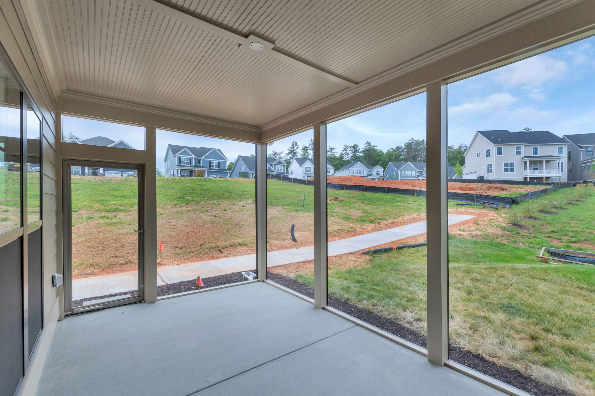 2156 Northside Dr, Charlottesville, VA 22911, USA Photo 13