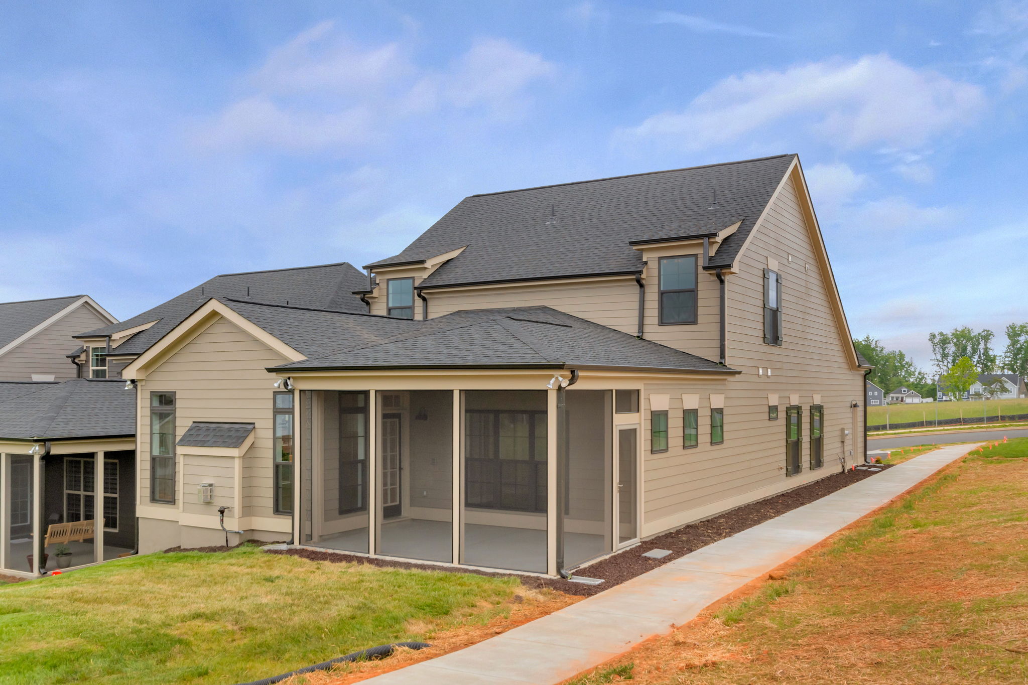 2156 Northside Dr, Charlottesville, VA 22911, USA Photo 10