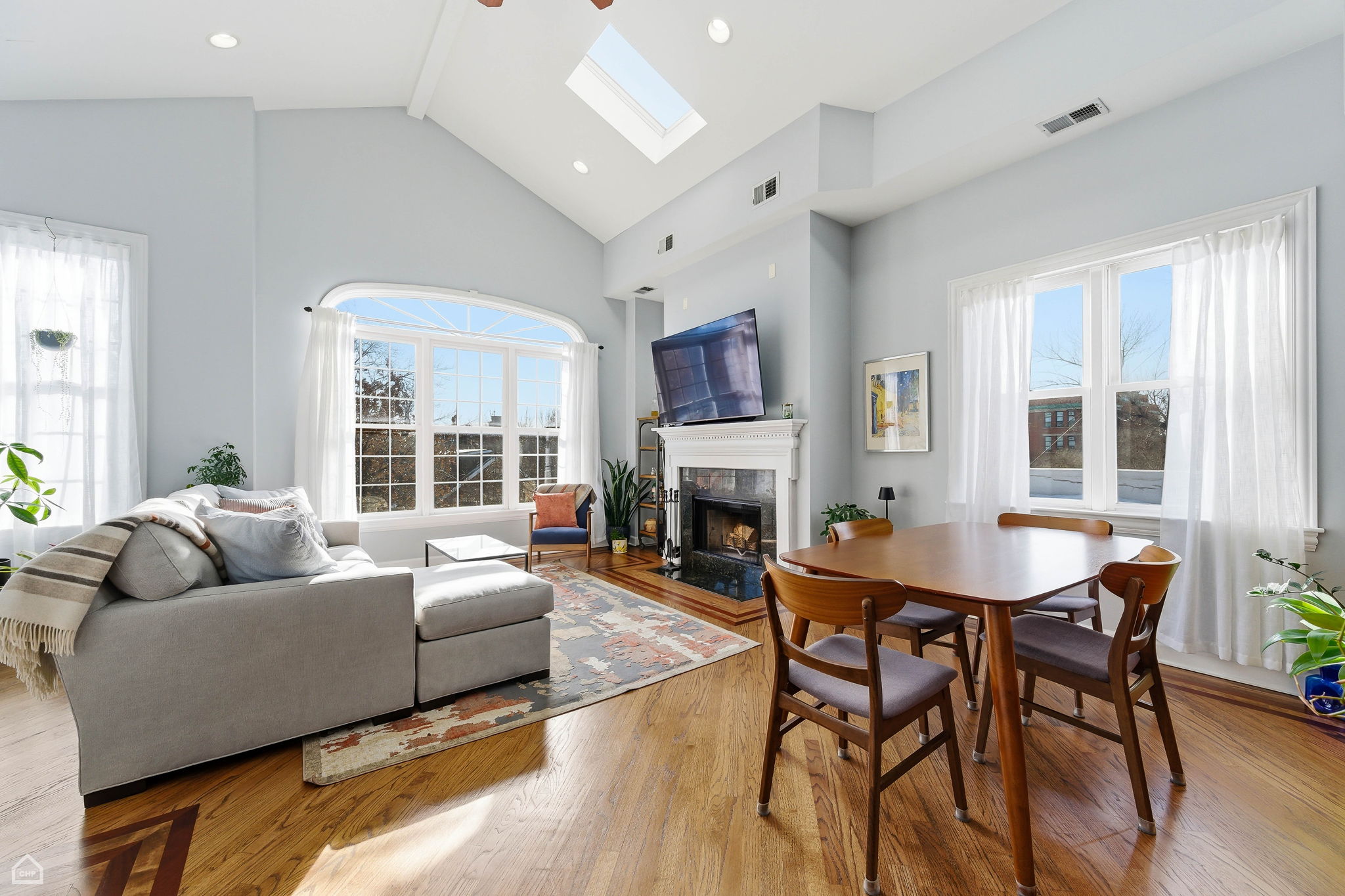 2156 W Ohio St 3W - Amit Vyas_CHP2026_003