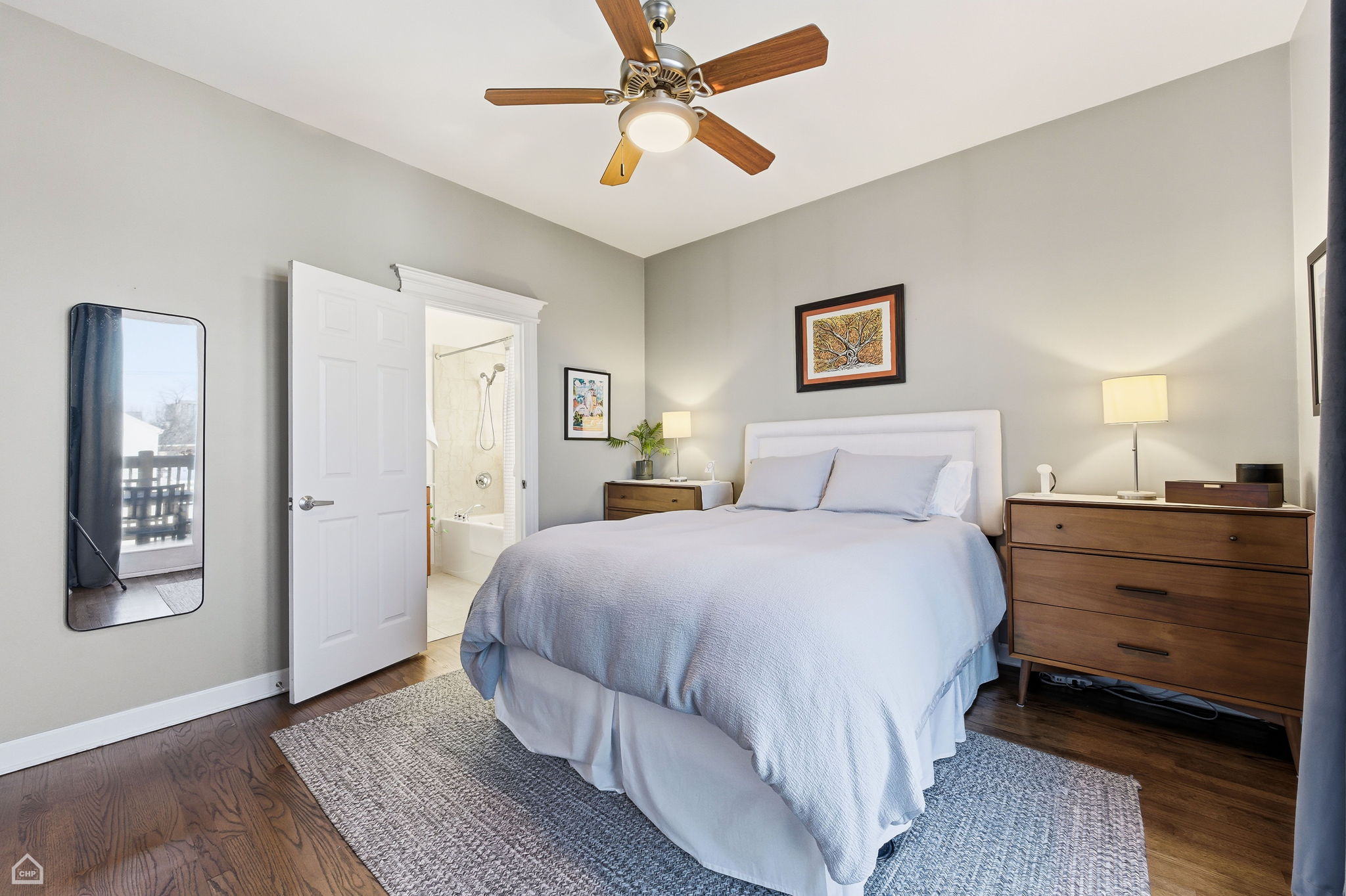 2156 W Ohio St 3W - Amit Vyas_CHP2026_012