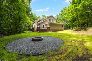 2156 wedgewood Dr-1
