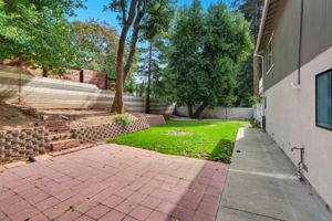  Photo 45