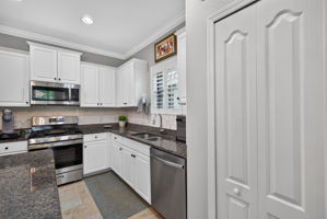 Kitchen 1 of 4