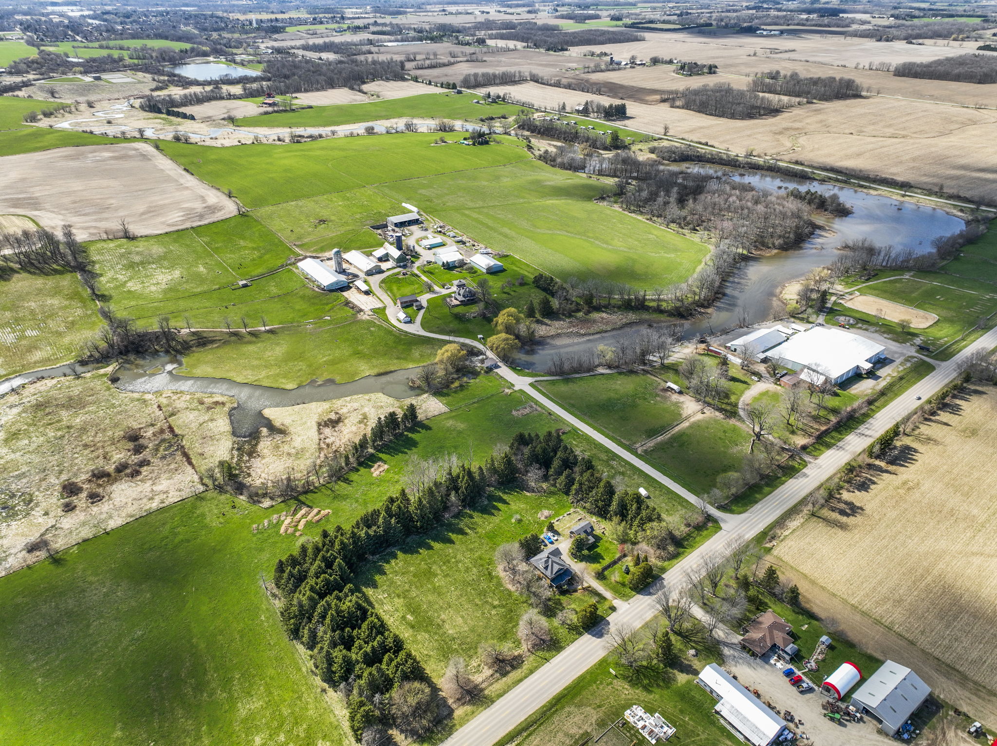 2157 Cockshutt Rd Waterford, ON N0E 1Y0