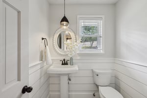 1/2 bath on 1st floor