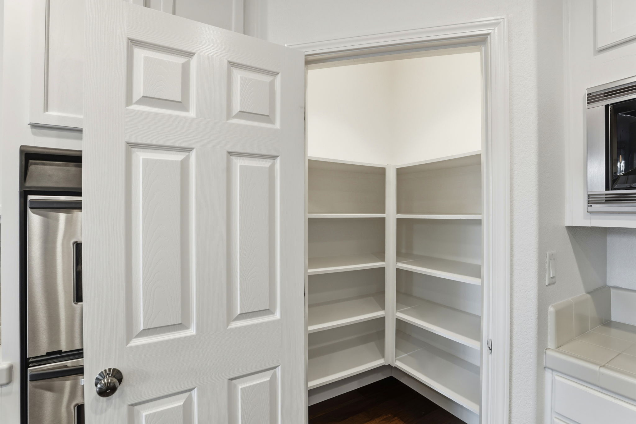 031_F8_2158 Beckett Dr