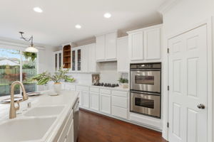 018_F8_2158 Beckett Dr