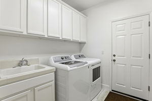 037_F8_2158 Beckett Dr