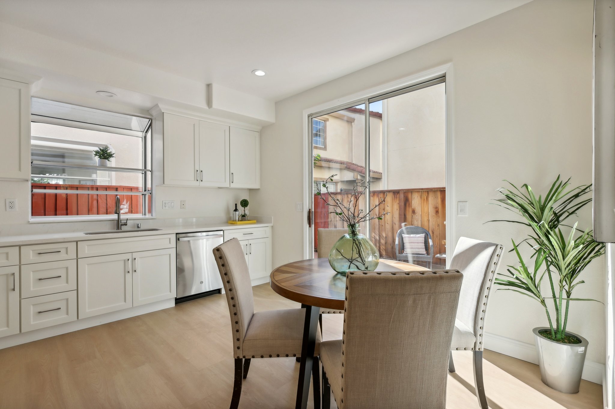 Esperanca Ave-015.jpg