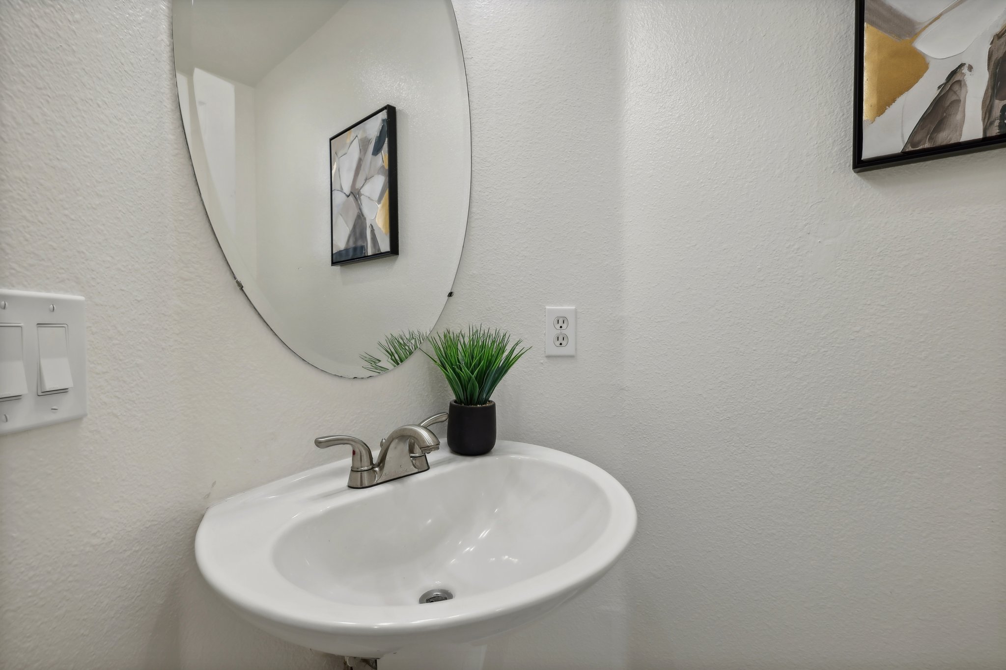 Esperanca Ave-020.jpg