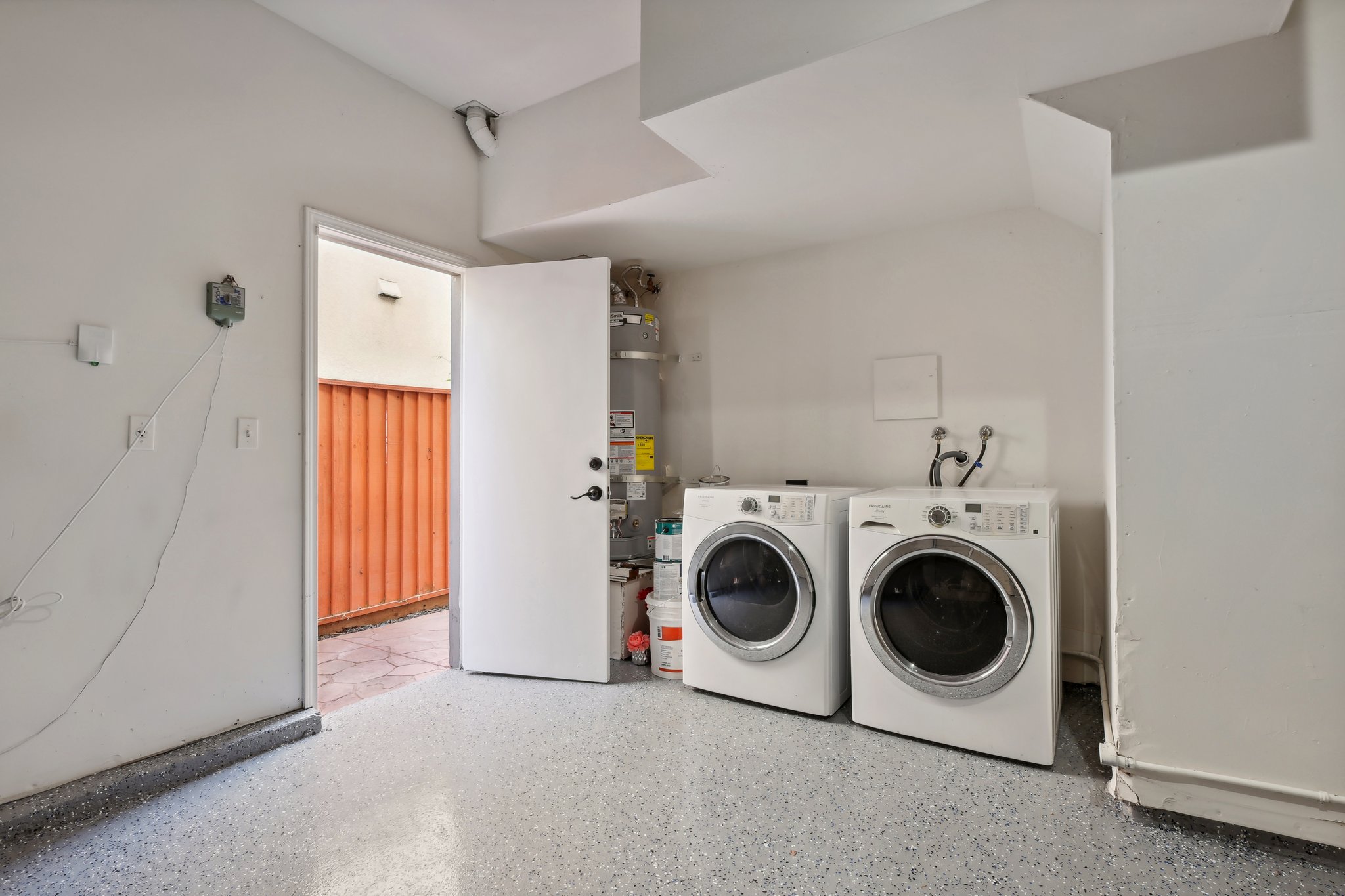 Esperanca Ave-040.jpg