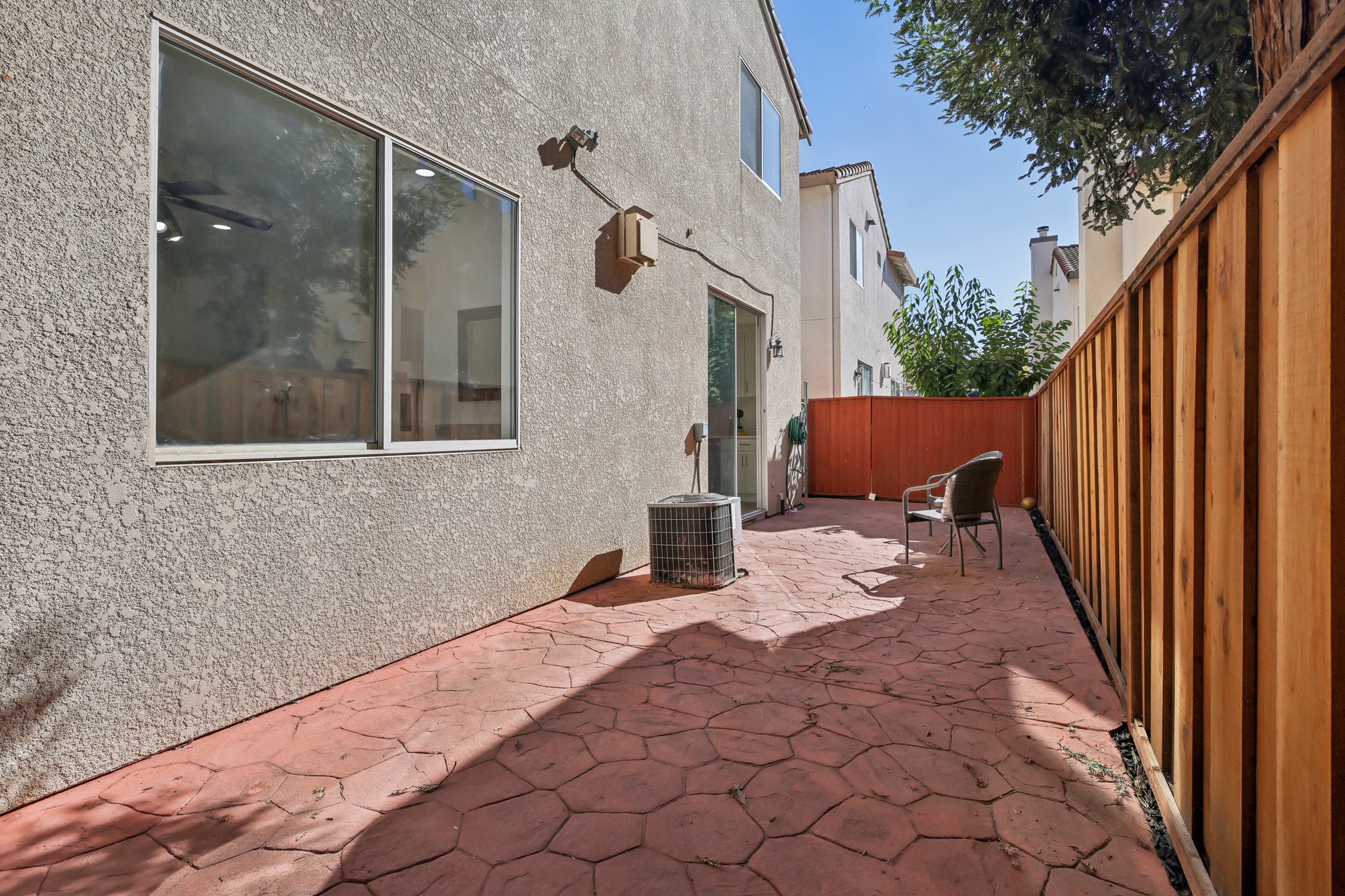 Esperanca Ave-044.jpg