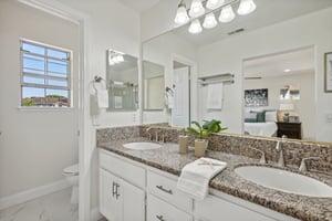 Esperanca Ave-027.jpg