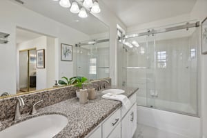 Esperanca Ave-028.jpg