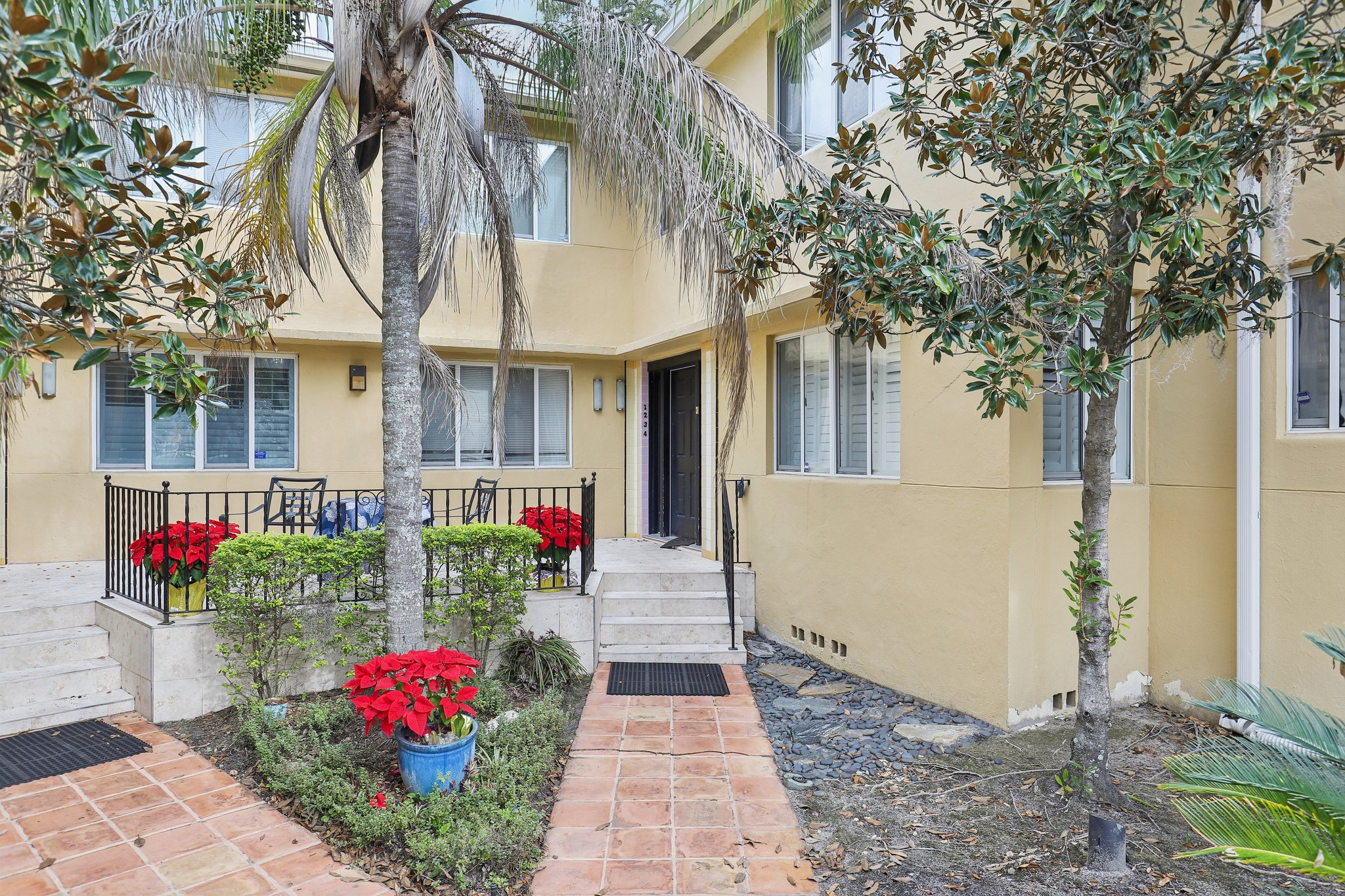 Riverside Ave 4-S1501-003.jpg