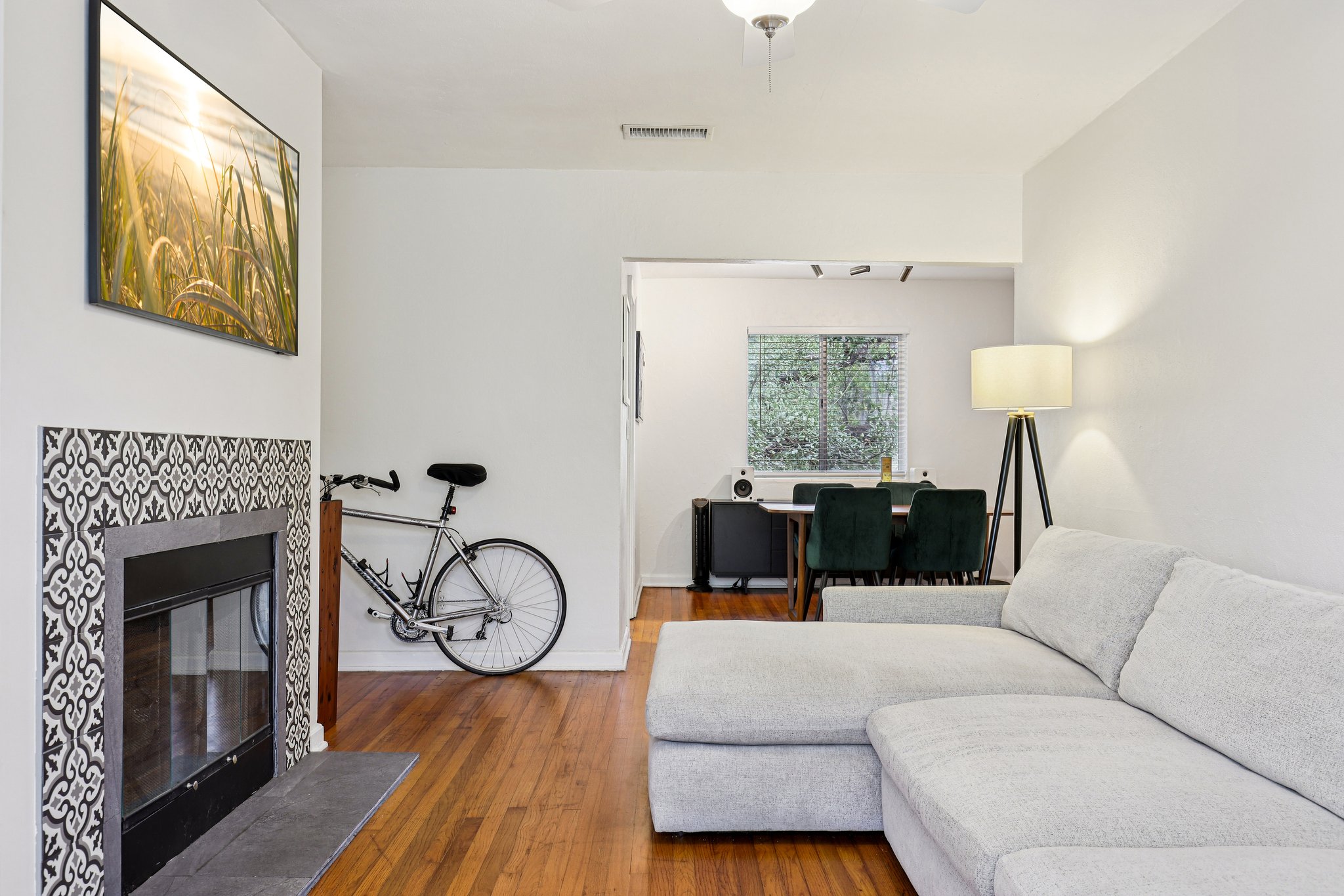 Riverside Ave 4-S1501-010.jpg