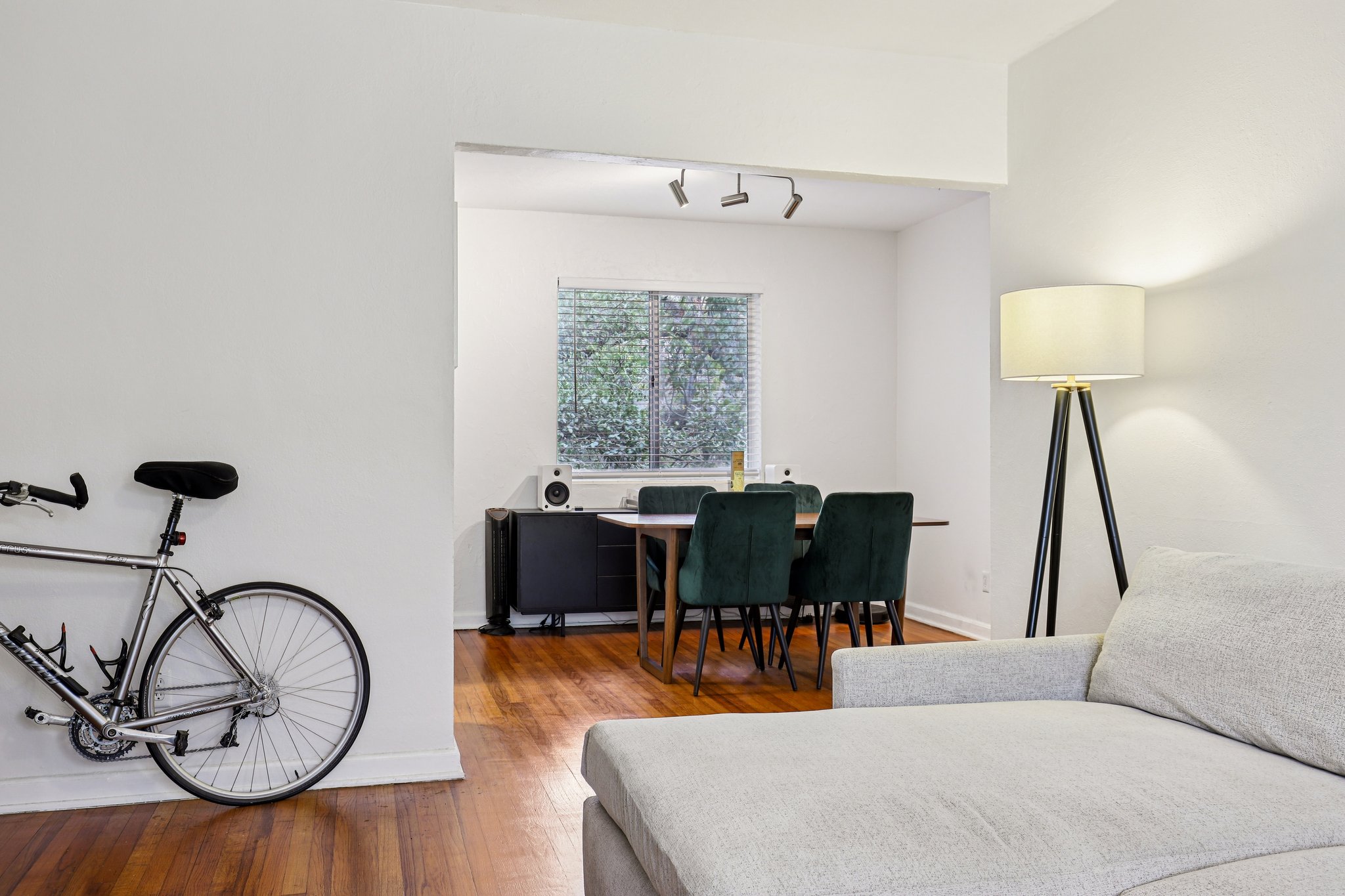 Riverside Ave 4-S1501-011.jpg