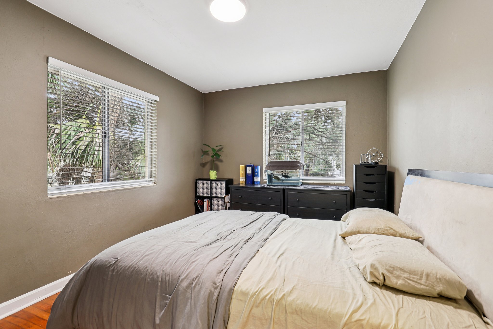 Riverside Ave 4-S1501-024.jpg