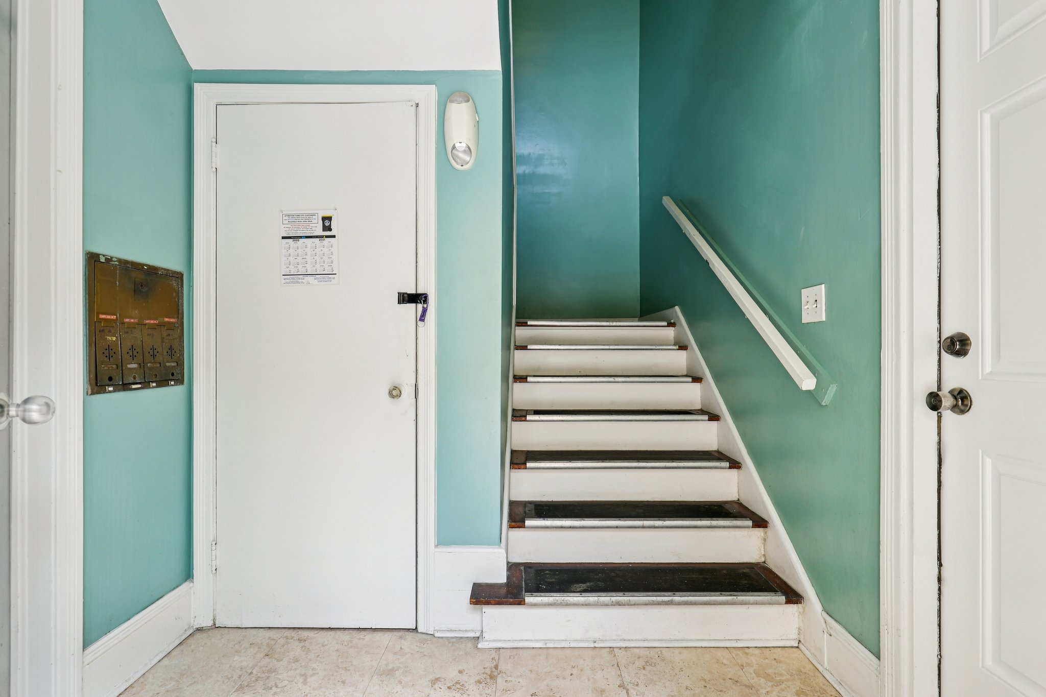 Riverside Ave 4-S1501-031.jpg