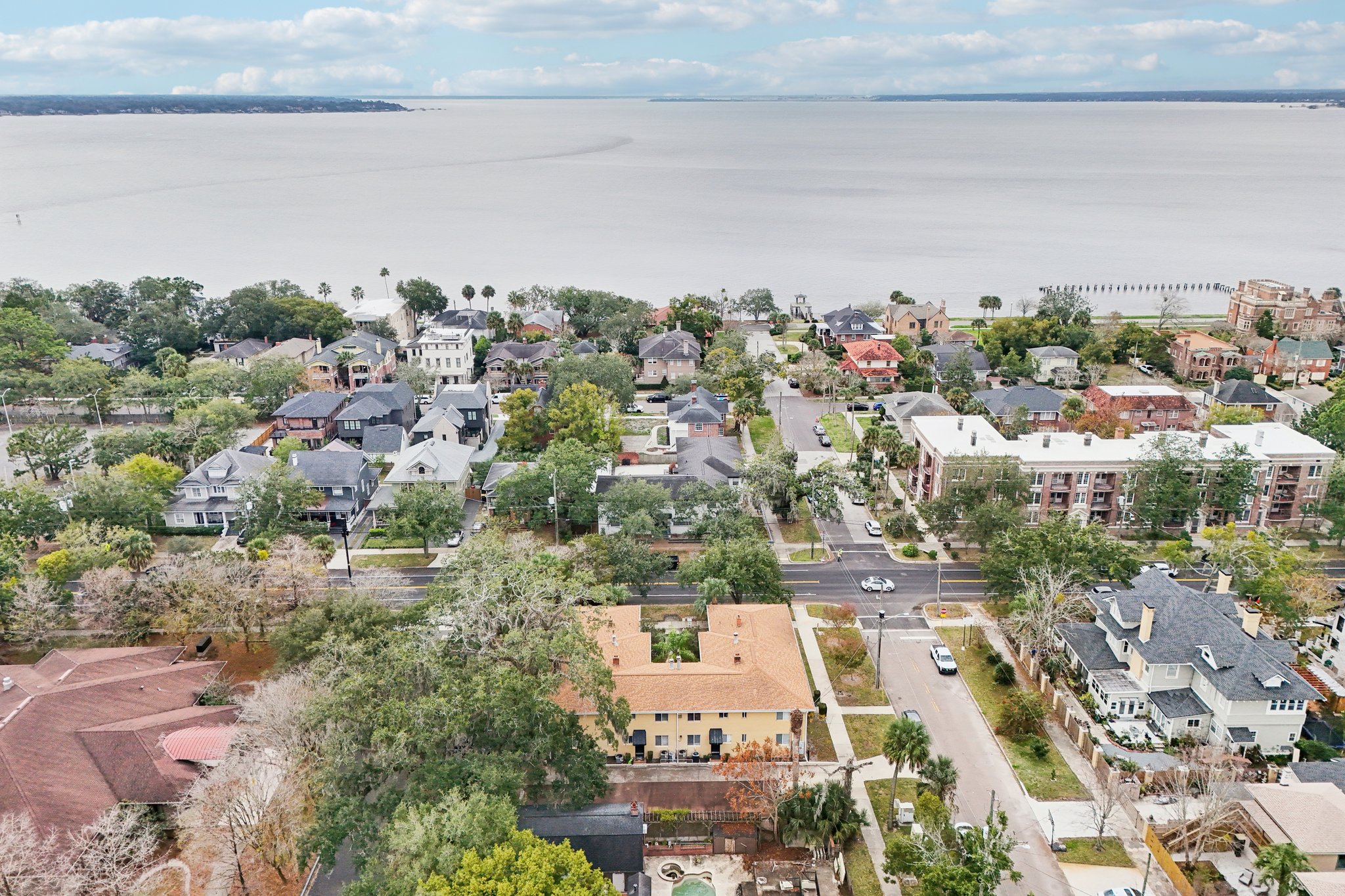 Riverside Ave 4-S1501-040.jpg