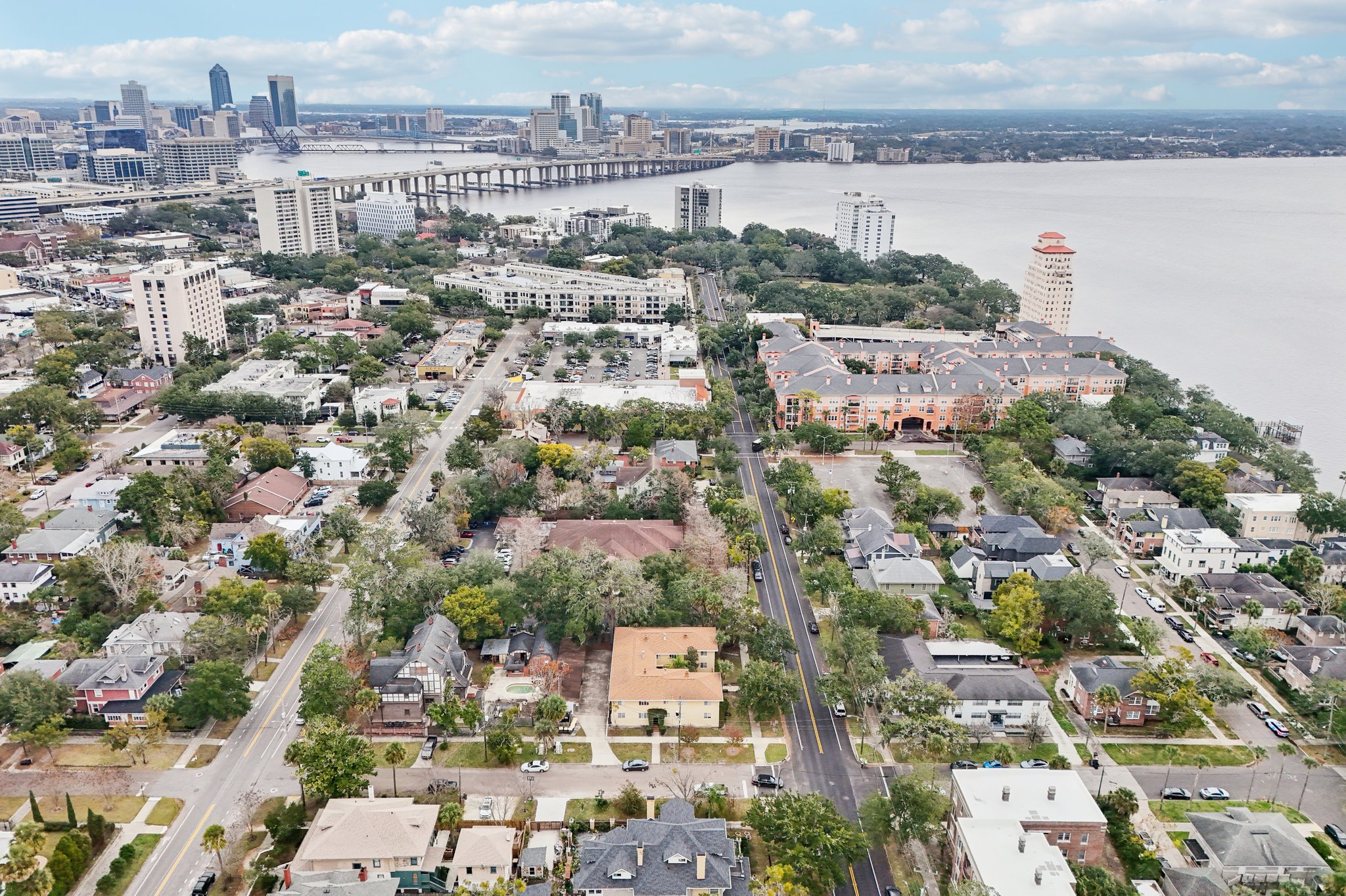 Riverside Ave 4-S1501-043.jpg