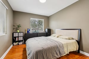 Riverside Ave 4-S1501-025.jpg