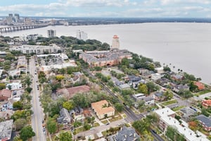 Riverside Ave 4-S1501-044.jpg