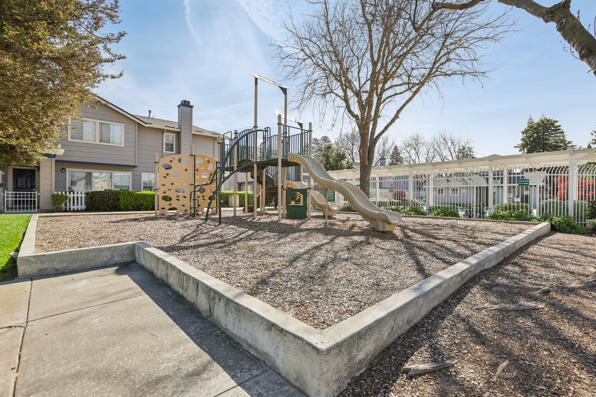 Walsingham Ct 62-1403-901.jpg